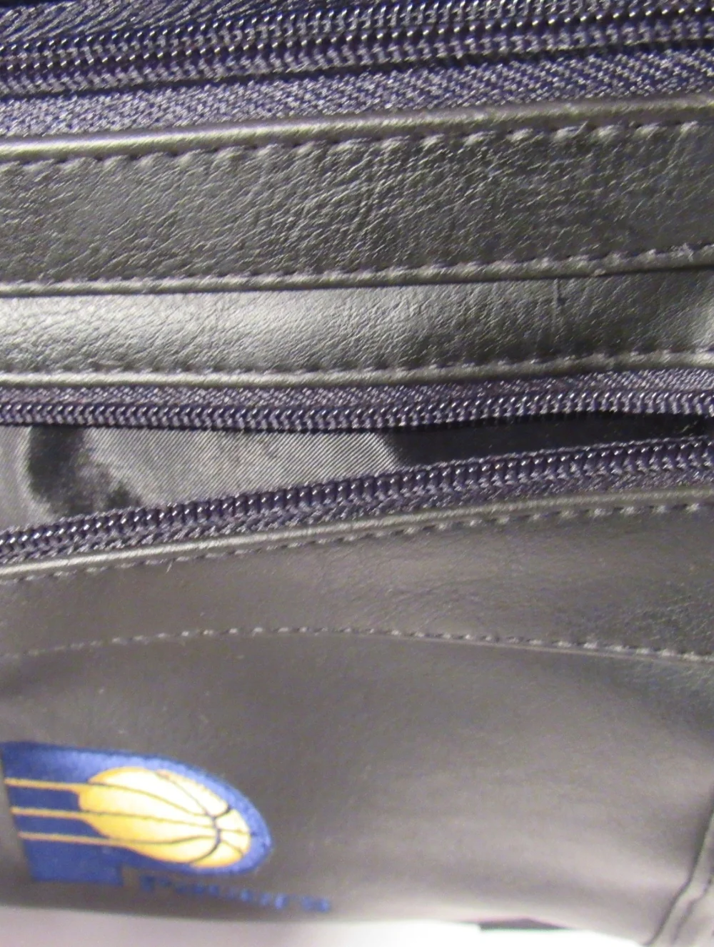 Vtg. Mens Black Leatherette Laptop Messenger/Briefcase Style Bag w/Pacer Logo
